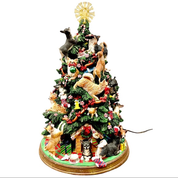 Danbury Mint Holiday Danbury Mint Lighted Chihuahua Dog Family 4